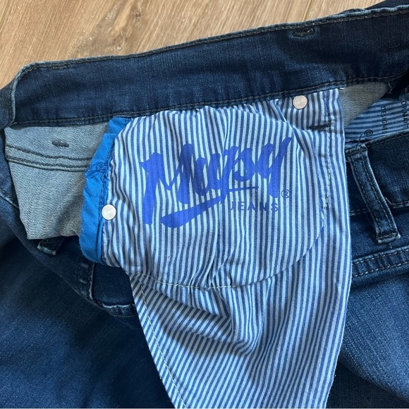 Mugsy Men’s Fultons Blue Jeans - Picture 7 of 7